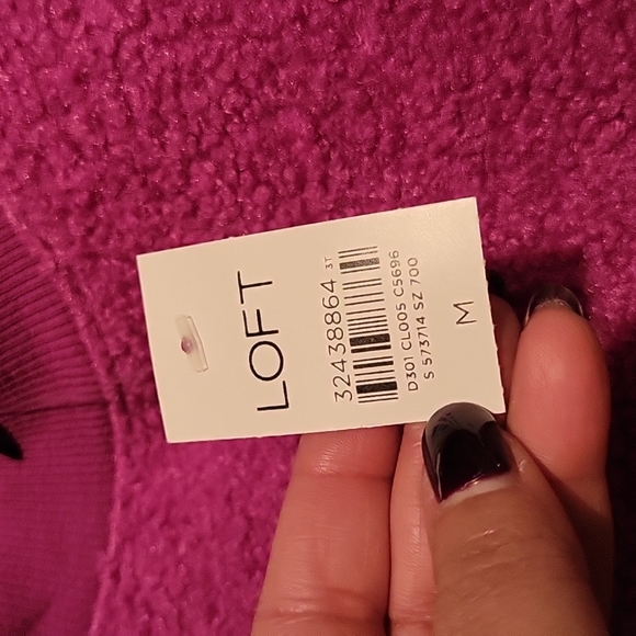 Loft Top / Sweatshirt - Picture 3 of 8